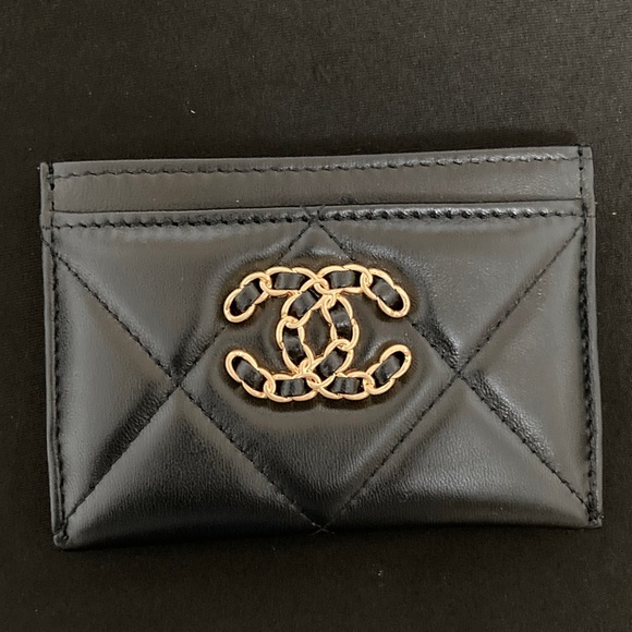 CHANEL Accessories - CHANEL Quilted Black Card Holder with Gold Emblem